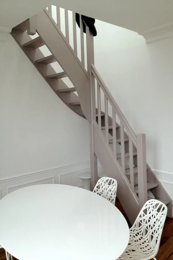 Escalier avec rampes a balustres bois tournees fabrication Kasla