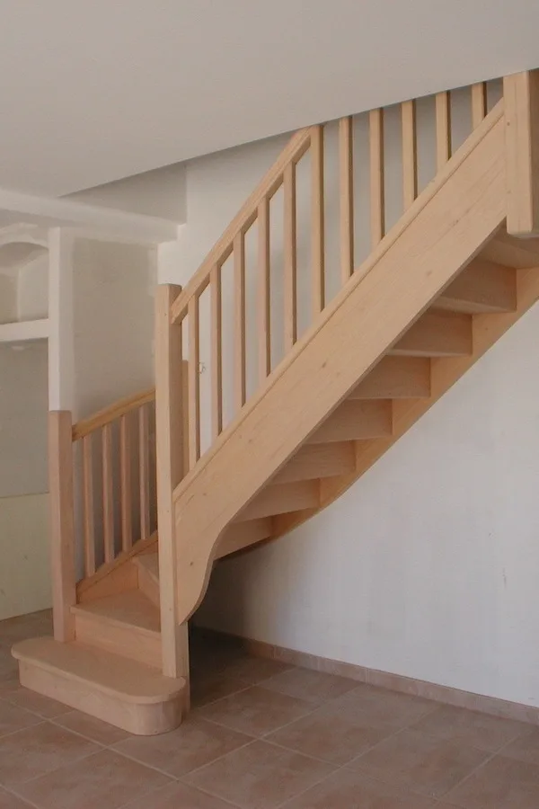Escalier en hêtre avec balustres bois