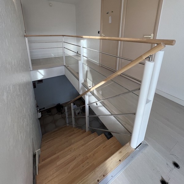 Escalier bois massif sur mesure Toulouse